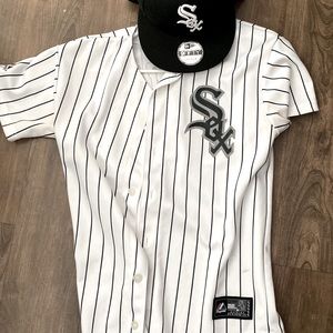 White Sox team jersey with hat